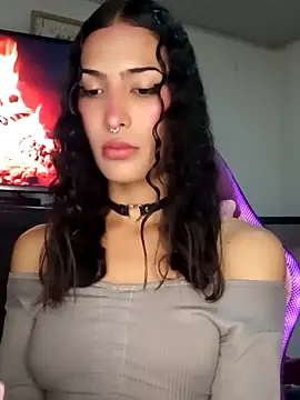 Lanna hott  online show from 10-11-25, 10:30