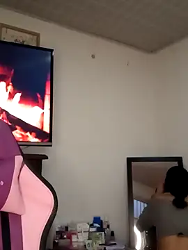 Lanna hott  online show from 10-18-25, 11:11