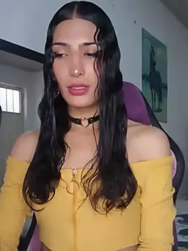 Snapshot of Lanna_hott_ chatting on 07-15-26, 07:41 Lanna hott online show from 07-15-26, 07:41