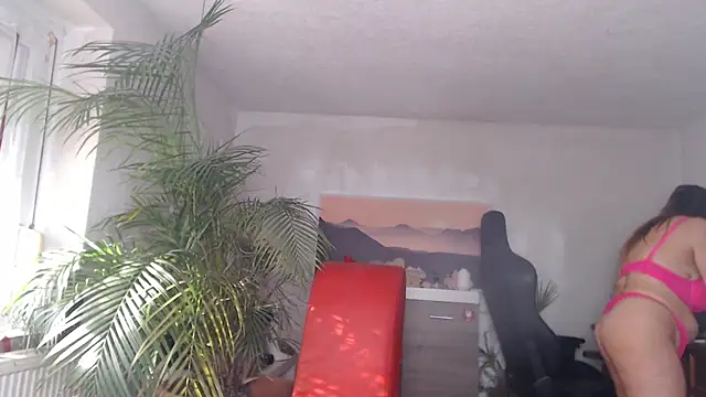 Snapshot of Supertitten95DD chatting on 01-21-25, 09:13 Supertitten95DD online show from 01-21-25, 09:13