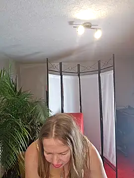 Snapshot of Supertitten95DD chatting on 02-09-25, 06:05 Supertitten95DD online show from 02-09-25, 06:05