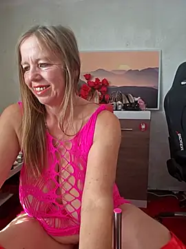 Snapshot of Supertitten95DD chatting on 09-17-25, 08:16 Supertitten95DD online show from 09-17-25, 08:16