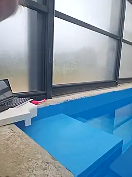 Snapshot of Supertitten95DD chatting on 10-04-25, 08:23 Supertitten95DD online show from 10-04-25, 08:23