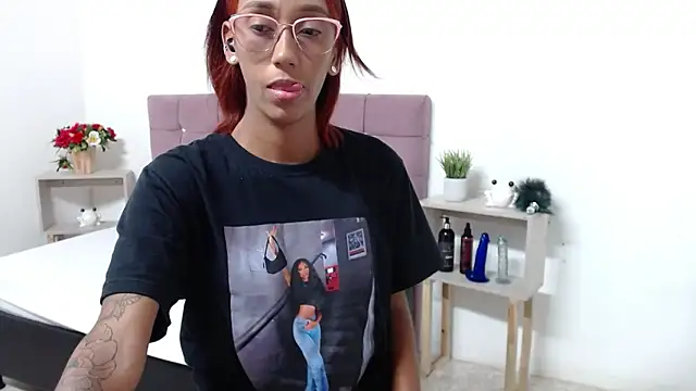 Snapshot of ZashaRomero chatting on 02-11-25, 05:40 ZashaRomero online show from 02-11-25, 05:40