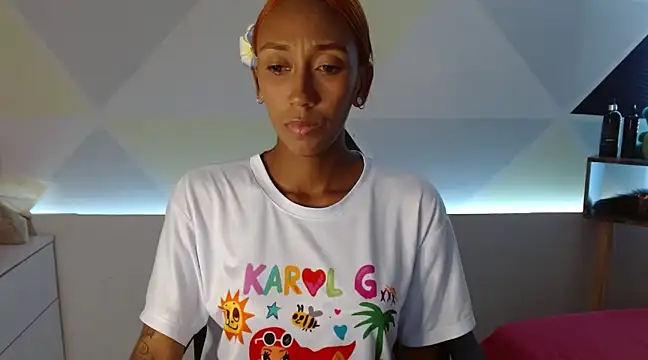 Snapshot of ZashaRomero chatting on 03-12-25, 10:39 ZashaRomero online show from 03-12-25, 10:39