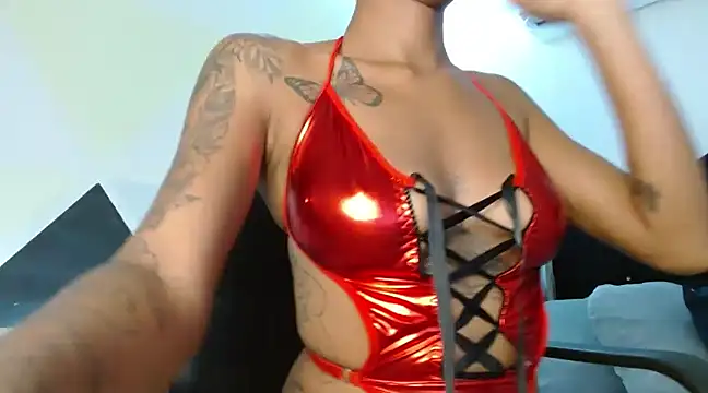 Snapshot of ZashaRomero chatting on 03-16-25, 12:01 ZashaRomero online show from 03-16-25, 12:01