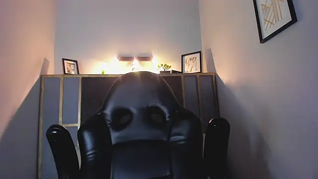 Valkiria ponce online show from 01-31-25, 04:48