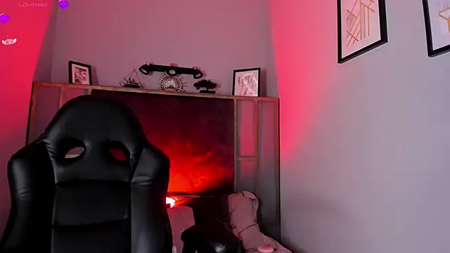 Valkiria ponce online show from 03-21-25, 01:45