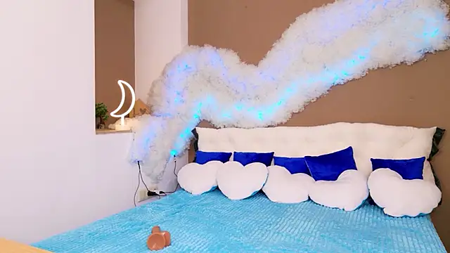 Snapshot of GloriNichols chatting on 11-03-25, 06:25 GloriNichols online show from 11-03-25, 06:25