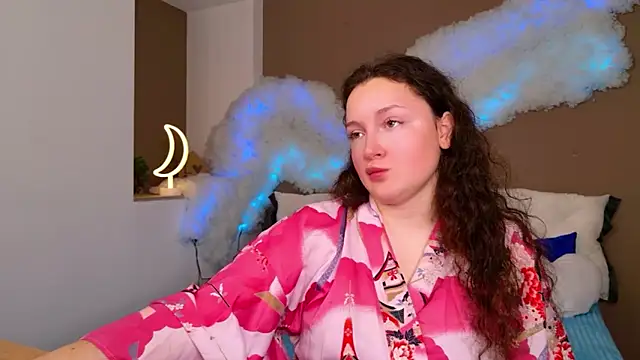 Snapshot of GloriNichols chatting on 11-17-25, 08:09 GloriNichols online show from 11-17-25, 08:09