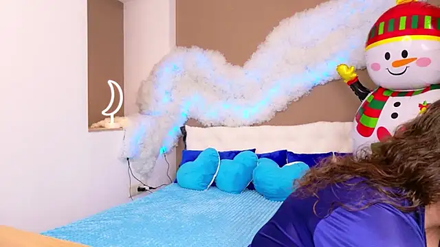 Snapshot of GloriNichols chatting on 11-29-25, 06:05 GloriNichols online show from 11-29-25, 06:05