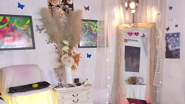 Kyara Queen online show from 11-17-25, 05:30