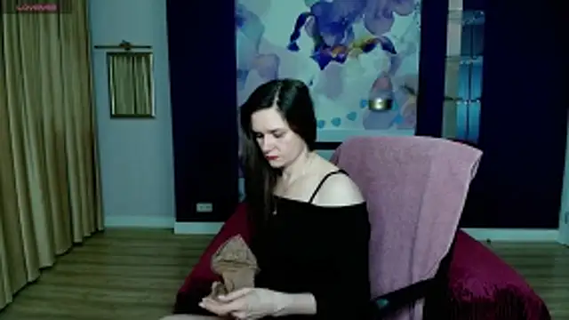 AriaGray online show from 12-20-25, 02:57