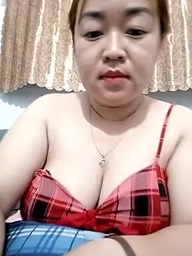 VyOanh2K online show from 11-22-25, 03:55