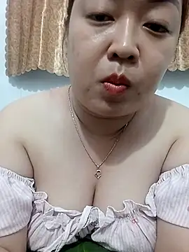 VyOanh2K online show from 12-19-25, 03:41