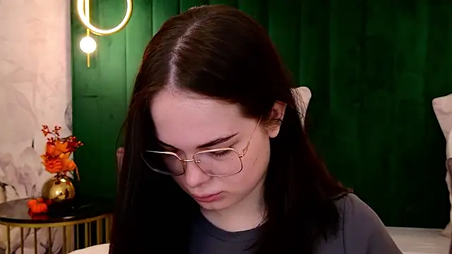 DeniseReese online show from 10-08-25, 02:42