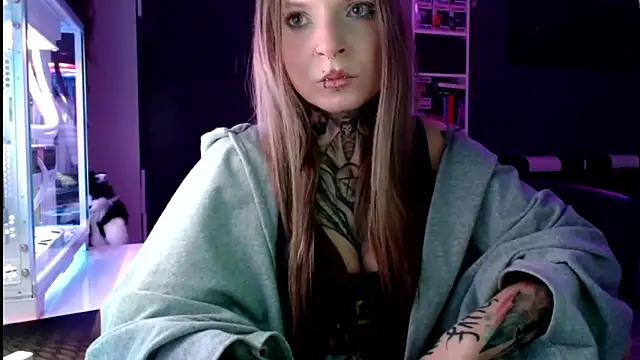 Snapshot of InesGold chatting on 02-23-25, 11:22 InesGold online show from 02-23-25, 11:22