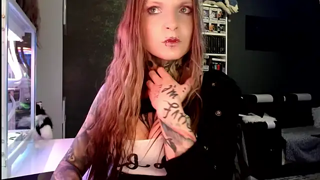 Snapshot of InesGold chatting on 02-24-25, 07:30 InesGold online show from 02-24-25, 07:30