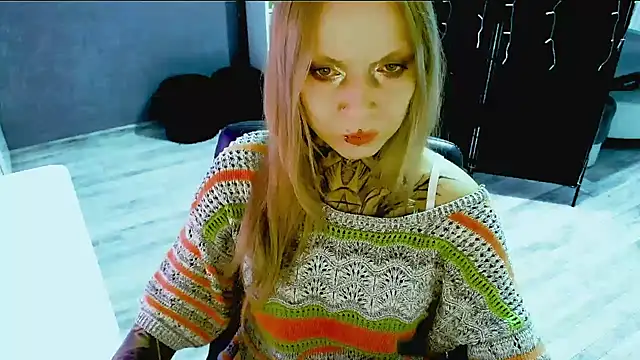 Snapshot of InesGold chatting on 09-25-25, 08:18 InesGold online show from 09-25-25, 08:18