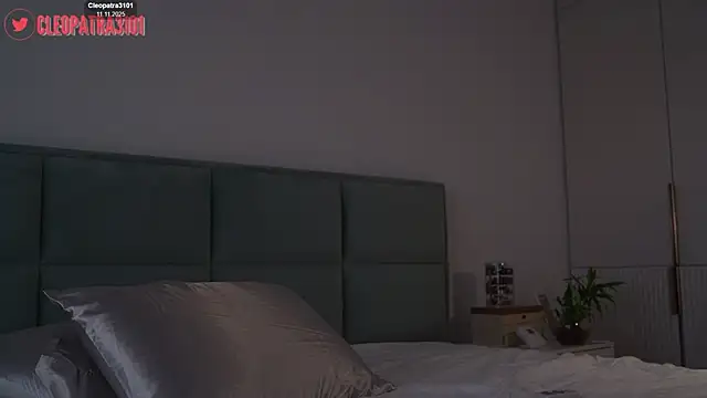 Snapshot of Cleopatra3101 chatting on 11-11-25, 10:59 Cleopatra3101 online show from 11-11-25, 10:59