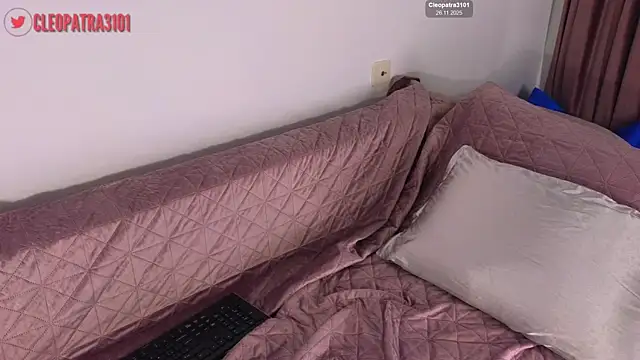 Snapshot of Cleopatra3101 chatting on 11-26-25, 05:19 Cleopatra3101 online show from 11-26-25, 05:19