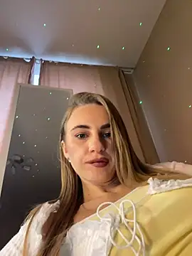 GraceTorrez online show from 10-15-25, 04:45