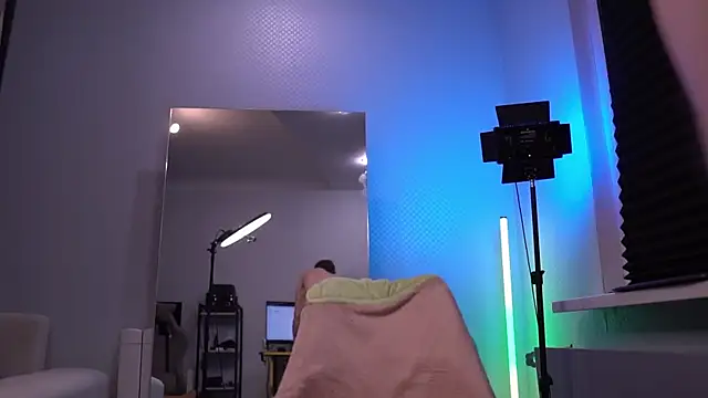 Bruno Banani online show from 11-03-25, 04:19