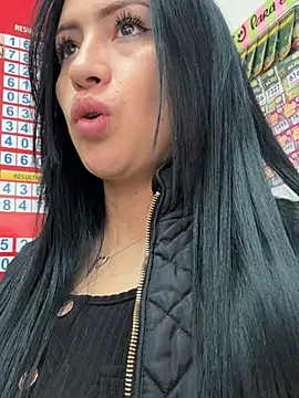 Snapshot of Sara_luna_ chatting on 03-14-25, 03:58 Sara luna online show from 03-14-25, 03:58