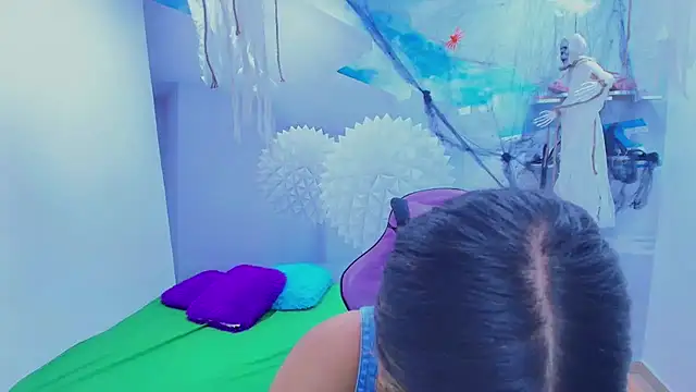 DEMI LEED online show from 11-03-25, 01:34