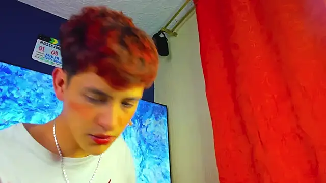 GabyThoms online show from 11-21-25, 02:43