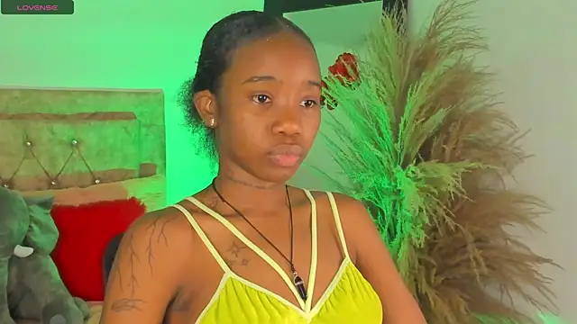 Rihana hot01 online show from 03-13-25, 12:16