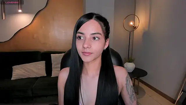 HannahJamesX online show from 01-20-25, 07:57