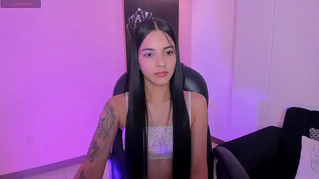 HannahJamesX online show from 03-02-25, 04:53