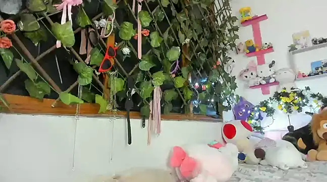 LunaDeCristall online show from 12-09-24, 01:40