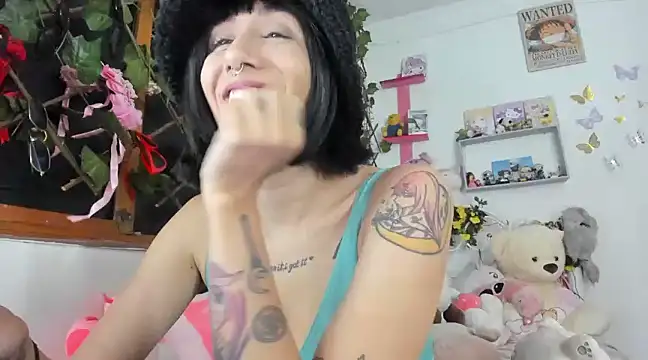 LunaDeCristall online show from 02-27-25, 06:50