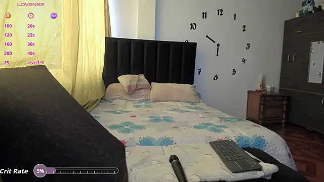 Snapshot of milysauria1 chatting on 08-04-26, 02:19 milysauria1 online show from 08-04-26, 02:19