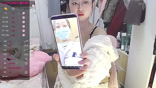 Snapshot of Destin_ chatting on 01-08-25, 04:22 Destin  online show from 01-08-25, 04:22