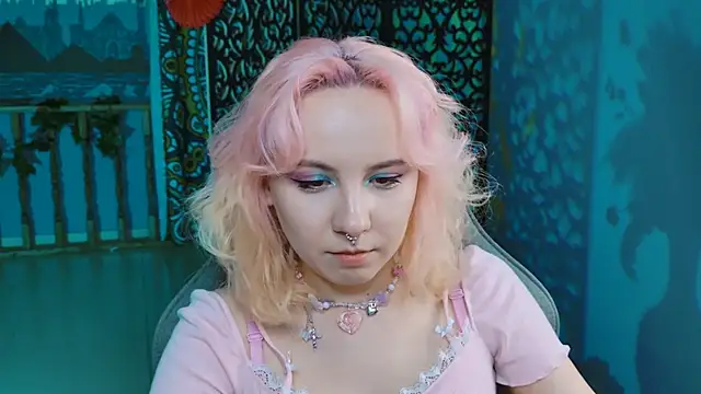 Snapshot of JasmineMilko chatting on 01-24-25, 04:17 JasmineMilko online show from 01-24-25, 04:17