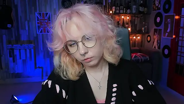 Snapshot of JasmineMilko chatting on 01-26-25, 11:17 JasmineMilko online show from 01-26-25, 11:17