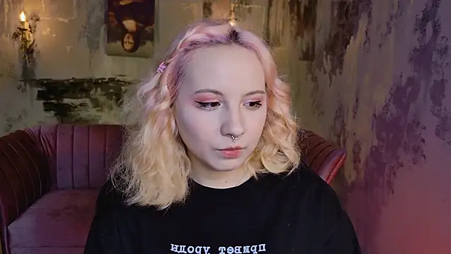 Snapshot of JasmineMilko chatting on 02-03-25, 05:07 JasmineMilko online show from 02-03-25, 05:07