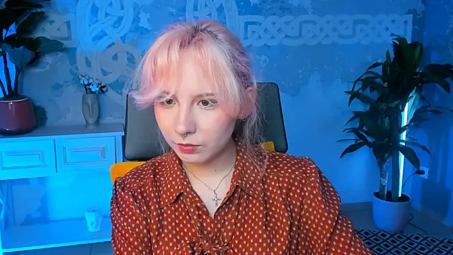 Snapshot of JasmineMilko chatting on 02-05-25, 05:09 JasmineMilko online show from 02-05-25, 05:09