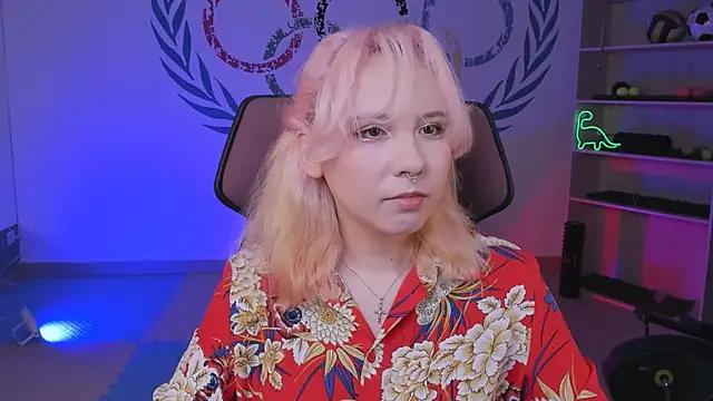 Snapshot of JasmineMilko chatting on 02-06-25, 05:14 JasmineMilko online show from 02-06-25, 05:14