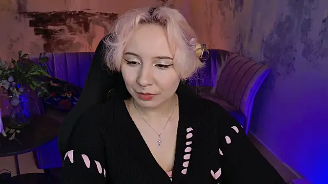 Snapshot of JasmineMilko chatting on 02-11-25, 08:15 JasmineMilko online show from 02-11-25, 08:15