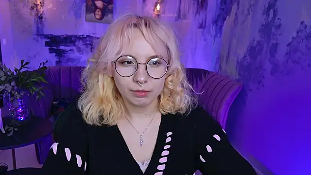 Snapshot of JasmineMilko chatting on 02-12-25, 11:07 JasmineMilko online show from 02-12-25, 11:07