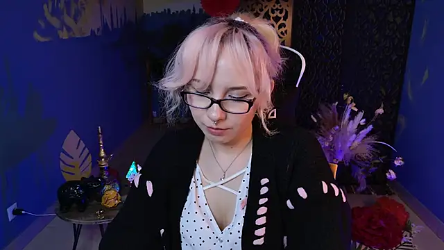 Snapshot of JasmineMilko chatting on 02-16-25, 11:16 JasmineMilko online show from 02-16-25, 11:16