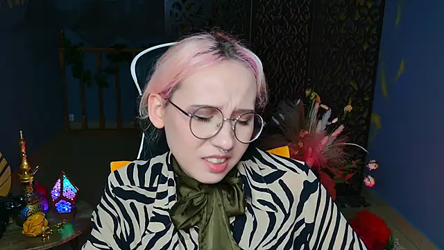 Snapshot of JasmineMilko chatting on 02-21-25, 11:11 JasmineMilko online show from 02-21-25, 11:11