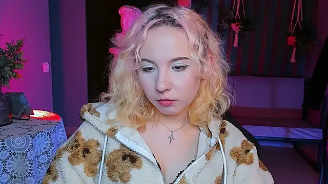 Snapshot of JasmineMilko chatting on 02-23-25, 11:11 JasmineMilko online show from 02-23-25, 11:11