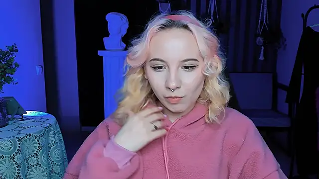 Snapshot of JasmineMilko chatting on 02-27-25, 11:20 JasmineMilko online show from 02-27-25, 11:20