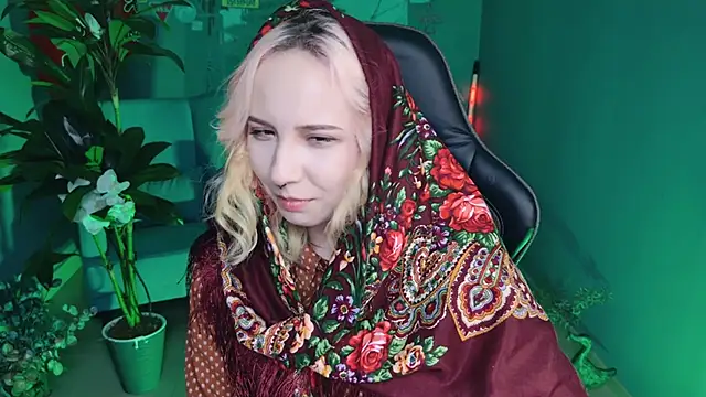 Snapshot of JasmineMilko chatting on 03-01-25, 08:13 JasmineMilko online show from 03-01-25, 08:13