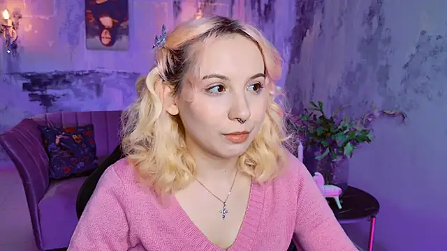 Snapshot of JasmineMilko chatting on 03-06-25, 08:08 JasmineMilko online show from 03-06-25, 08:08